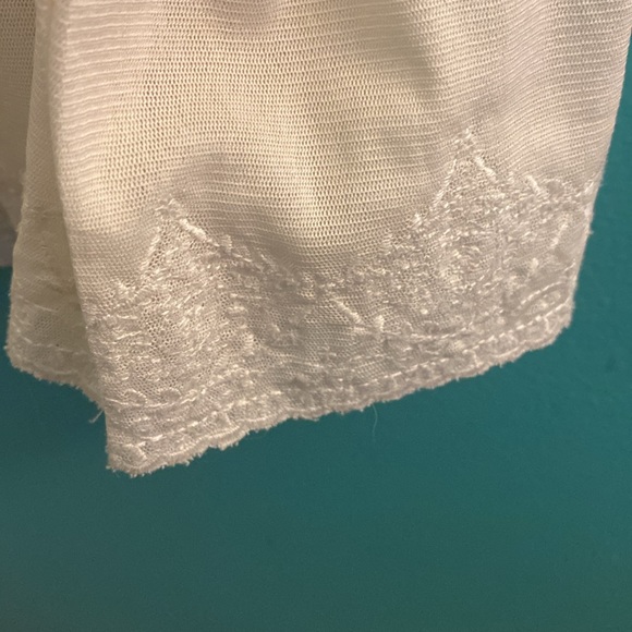 Beige long sleeve blouse.  1X NY Collection - Picture 4 of 5